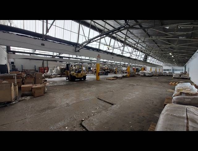 3,876M² FACTORY TO LET IN ALRODE
